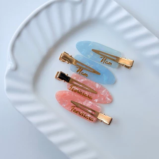 ส่งด่วนได้➿🌷กิ๊บเตารีด ทรงฮิต ราคาต่อคู่ | กิ๊บเตารีดติดชื่อ (4cm) สีเพียบ!