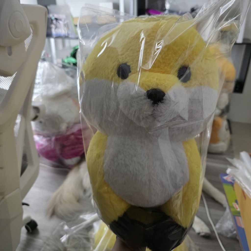 ตุ๊กตา จิ้งจอกสีเหลือง (Kitsune) จาก Tanuki to Kitsune (ทานุกิกับคิตสึเนะ)
