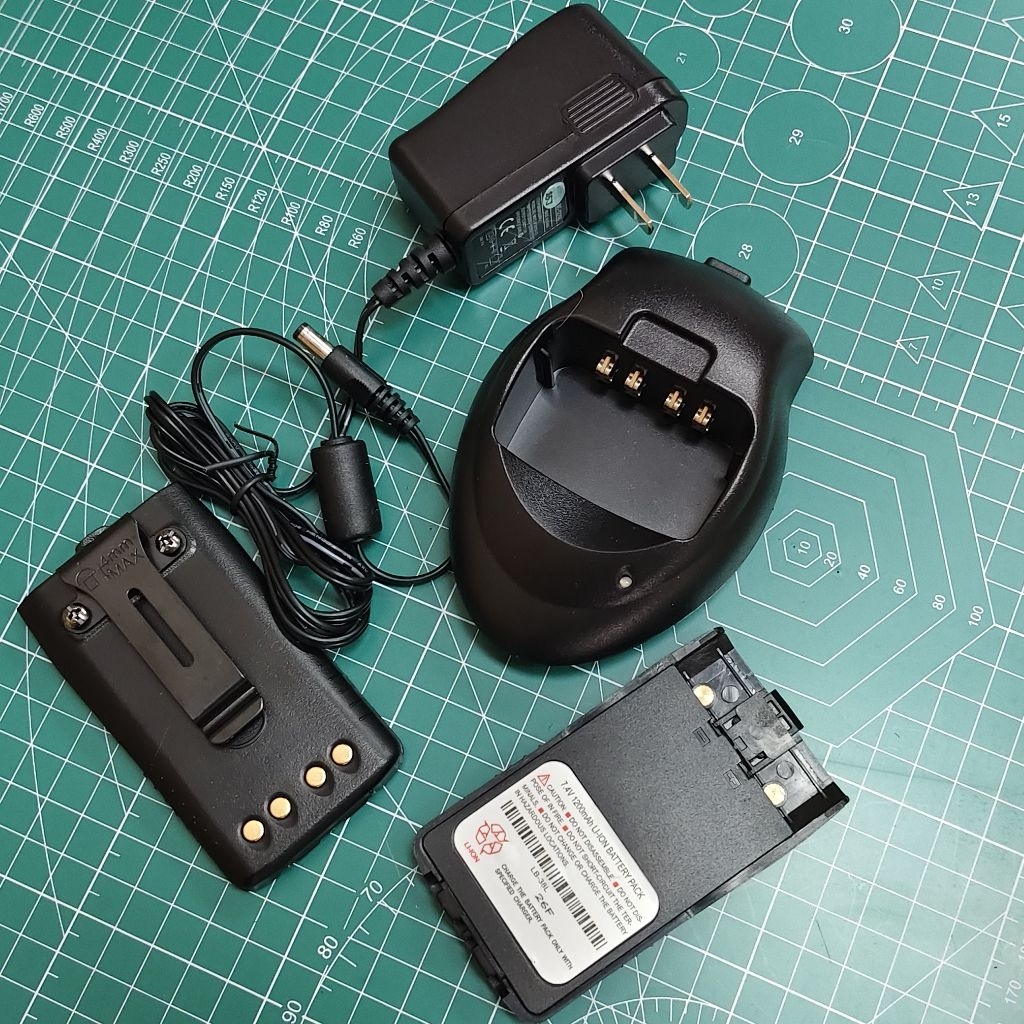 #แท่นชาร์จวิทยุสื่อสารICOM IC200,IC300,997