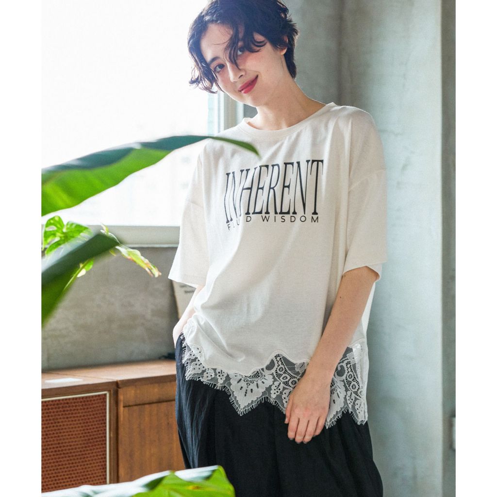 niko and ... เสื้อยืด ชายเสื้อตกแต่งลูกไม้ Assorted T-shirts with lace-trimmed hems
