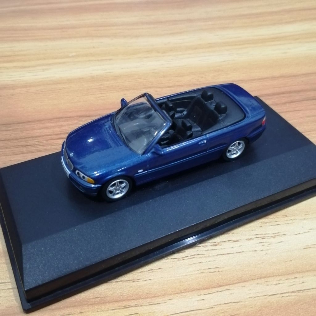 1/64 High Speed BMW E46​ Cabriolet
