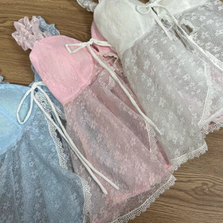 chichemise รุ่น ปะการัง เสื้อสายเดี่ยวแขนยางยืด อกเสริมฟองน้ำ ดีเทลผ่าหน้า ( มีหลายสี )