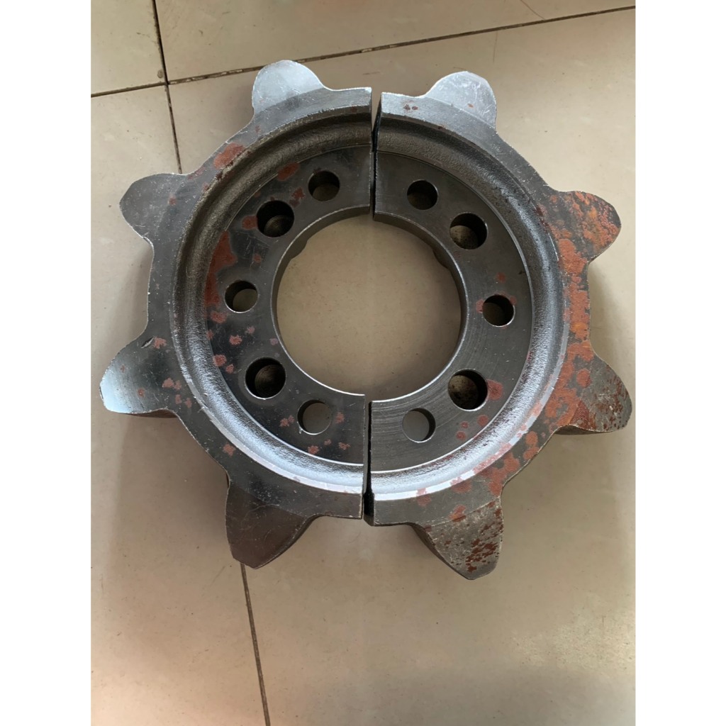 เฟืองขับตีนตะขาบ ฟอจจิ้ง DC70 DC95 GM