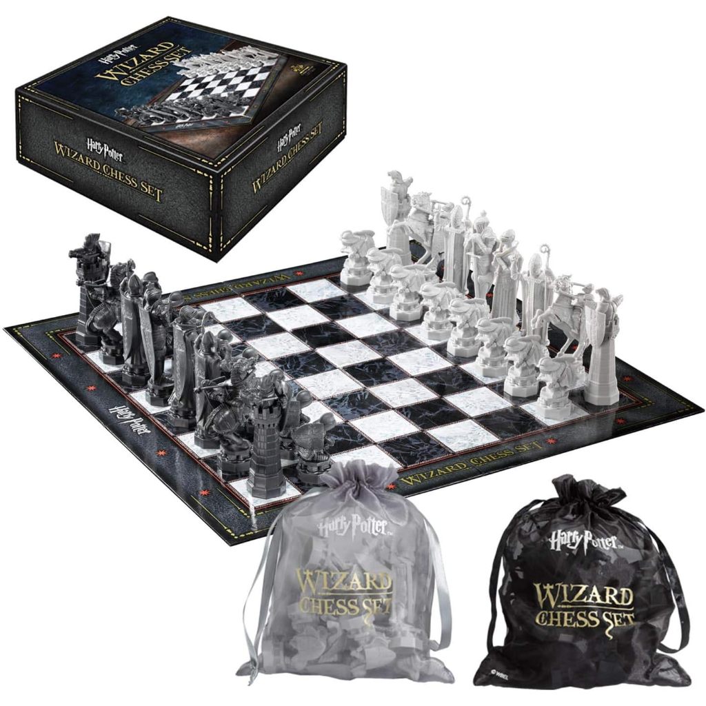 ชุดหมากรุกสากล Harry Potter Wizard Chess Set - The Noble Collection #NN7580 ครบชุด