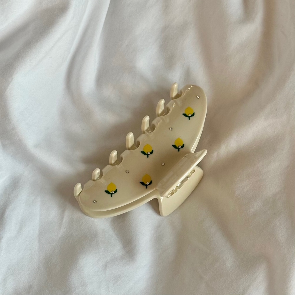 gimmeblessed.co — Lemon Curd hair claw (Size 10 cm/ *เหมาะสำหรับผมปานกลาง)