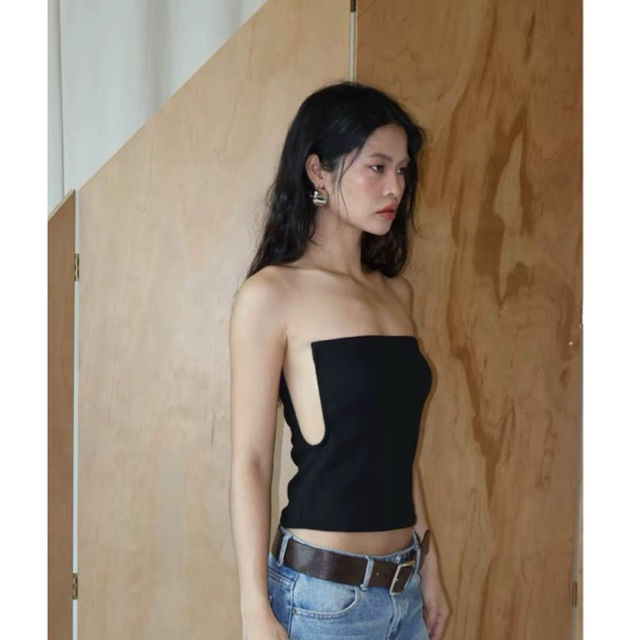 used 📍 ELLA GUARDIN ส่งต่อเสื้อแบรนด์ IG✨