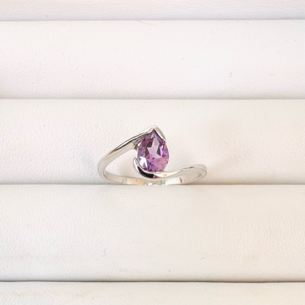 [รุ่นนี้สามารถเปลี่ยนพลอยได้] แหวนเงินแท้ 925 ฝังพลอยอเมทิสต์(Amethyst) เม็ดใหญ่ๆขนาด 7*5 มิล
