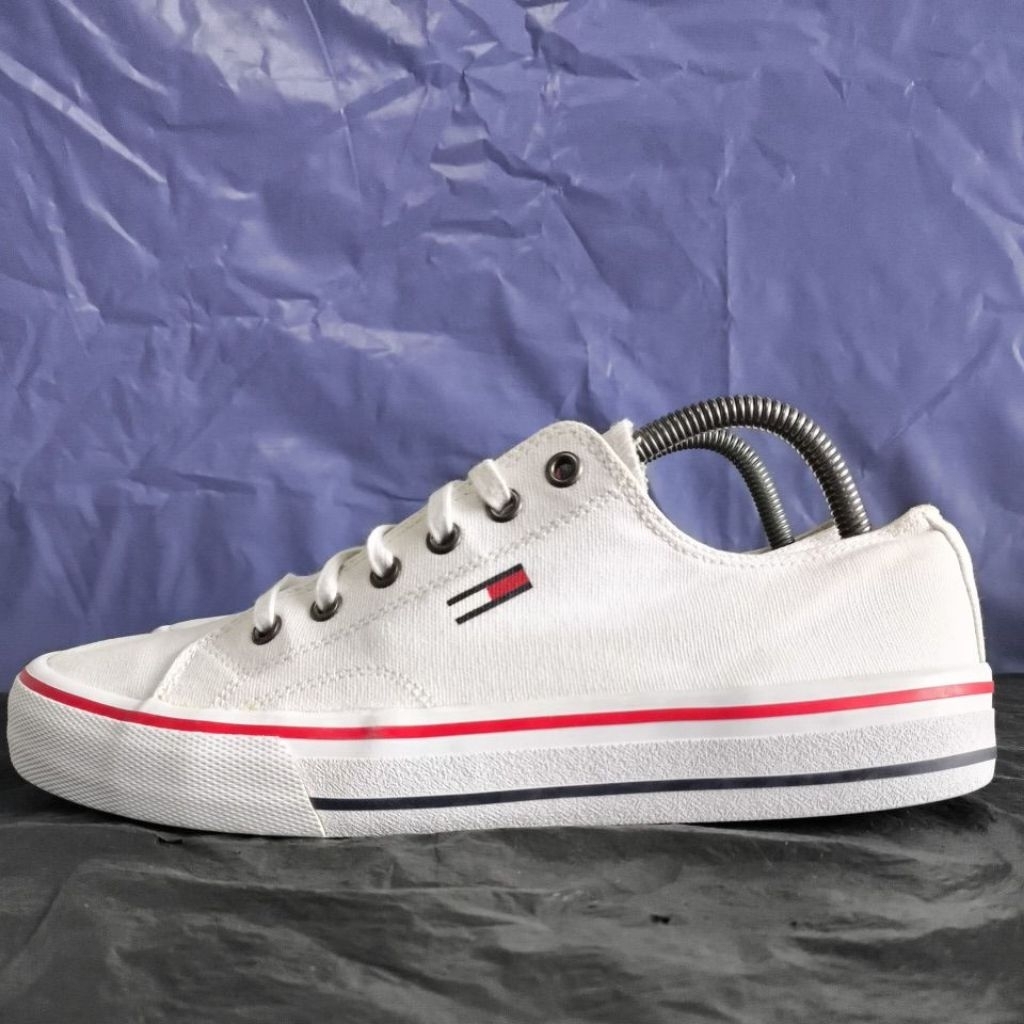 รองเท้า Tommy Hilfiger มือสองของแท้ Size 42/26.5 cm.