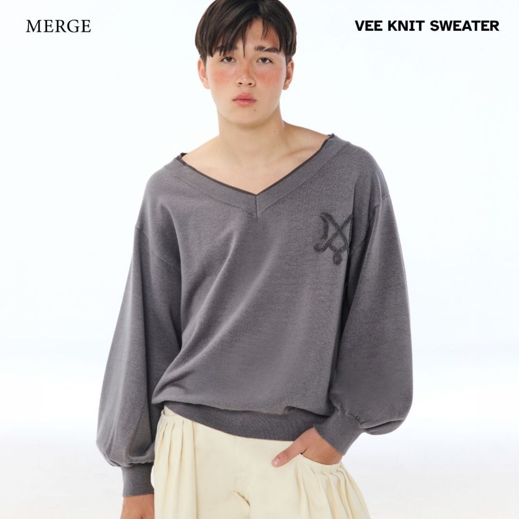 Merge Official - Vee Knit Sweater (พร้อมส่ง)
