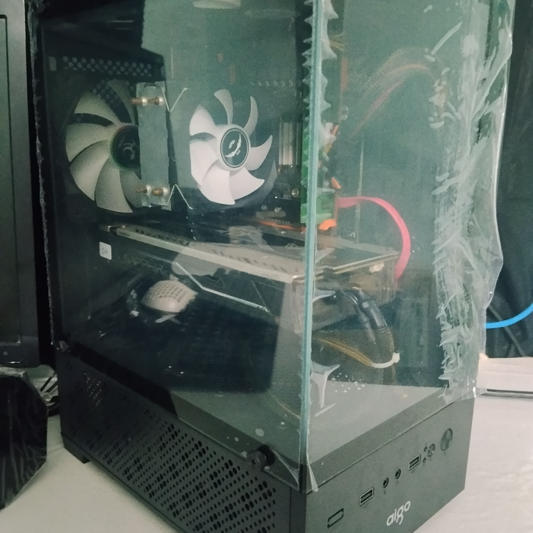 คอมพิวเตอร์ราคาถูก Xeon2630v4/Ram16GB/SSD256GB/Rx470 4G/PSU 550W80+/จอ24นิ้ว144hz/ชุดอุปกรณ์ครบชุดพร