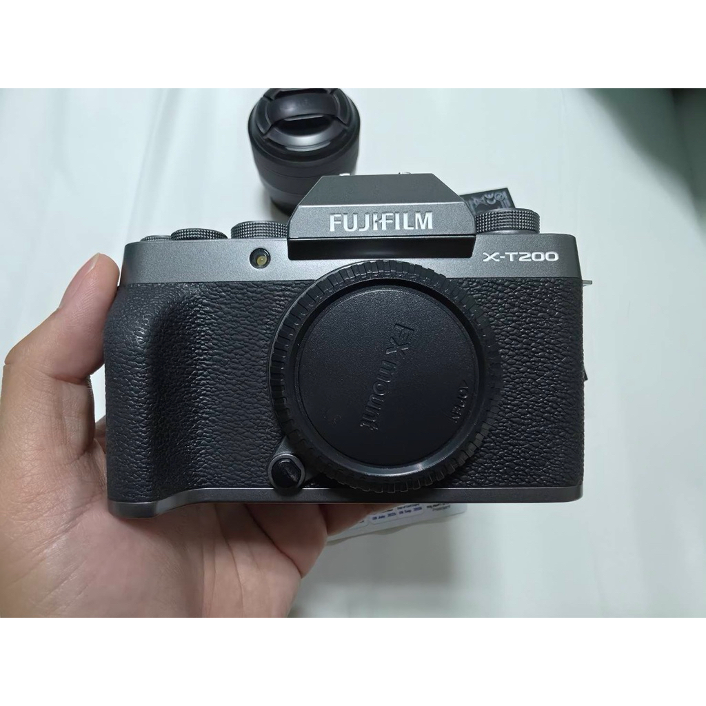Fujifilm XT200 พร้อมเลนส์ 15-45mm