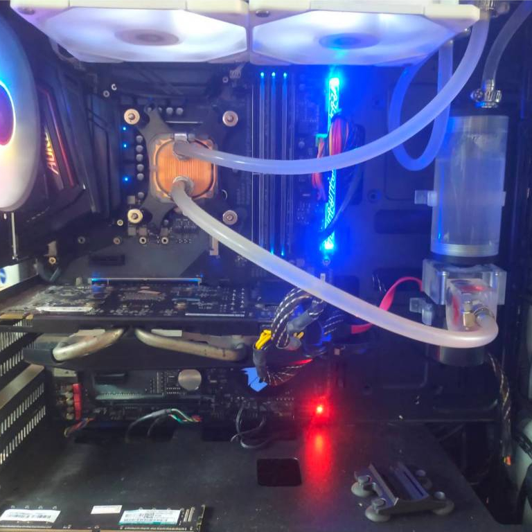 เมนบอร์ด Z370 AORUS Ultra Gaming สภาพสวยไฟออกครบ