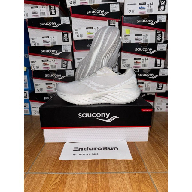 Saucony Triumph 22 เเท้ 💯