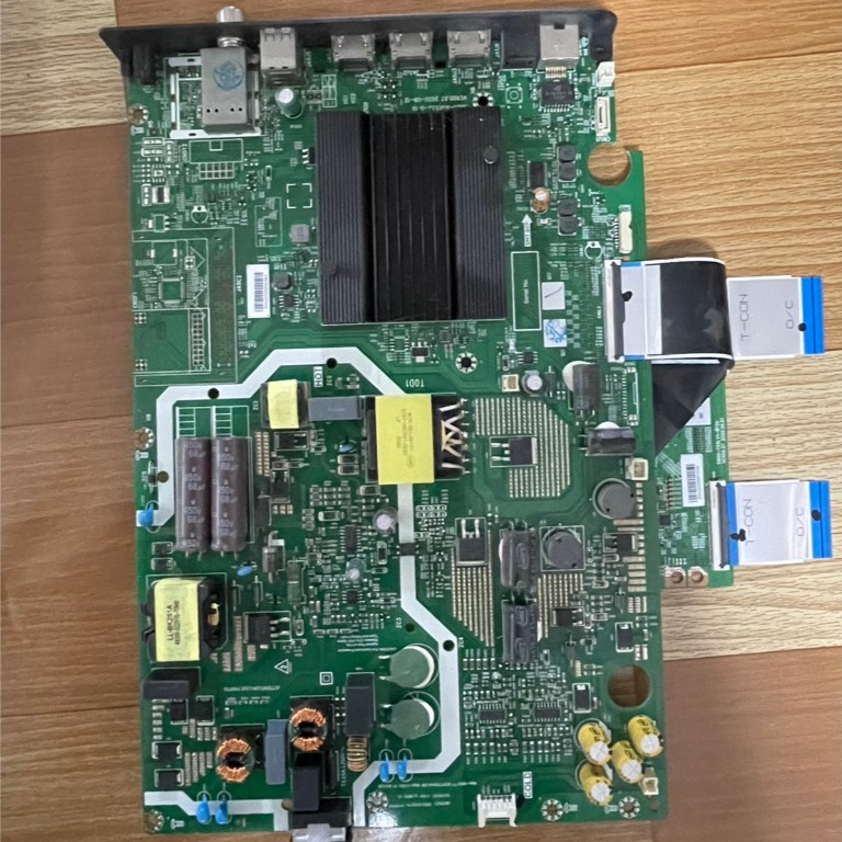 เมนบอร์ดทีวี Panasonic รุ่นTH-55HX720T