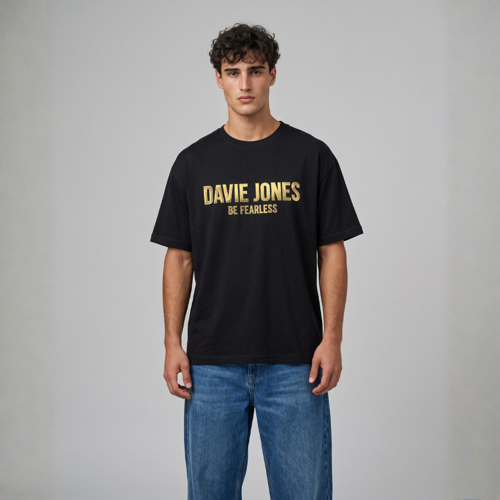 DAVIE JONES تيشيرت رجالي واسع بالشعار — أسود