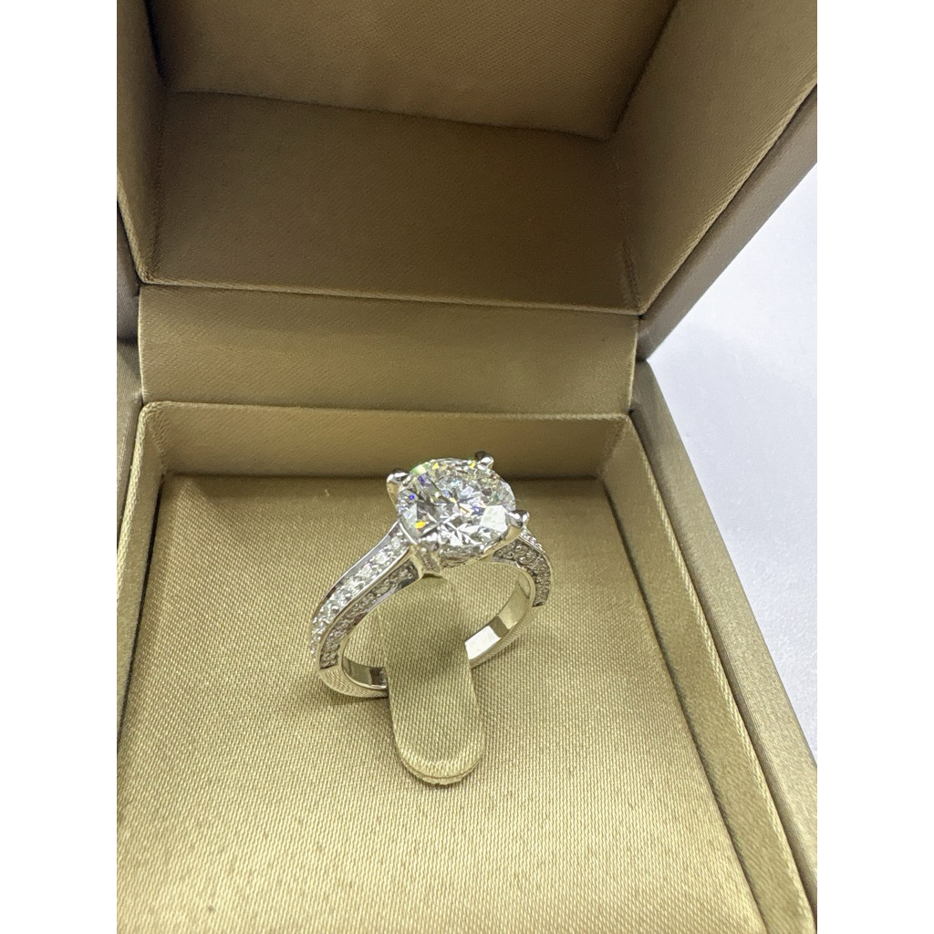 แหวนเพชร2.00-2.10กะรัต Lab Grown Diamond น้ำ 100