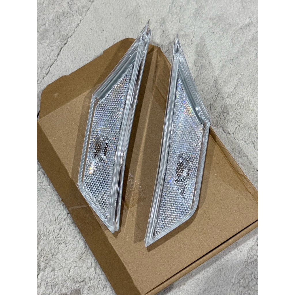 ไฟมุมใส สำหรับ Civic FC,FK (Fender side marker light lamp for civic fc,fk)