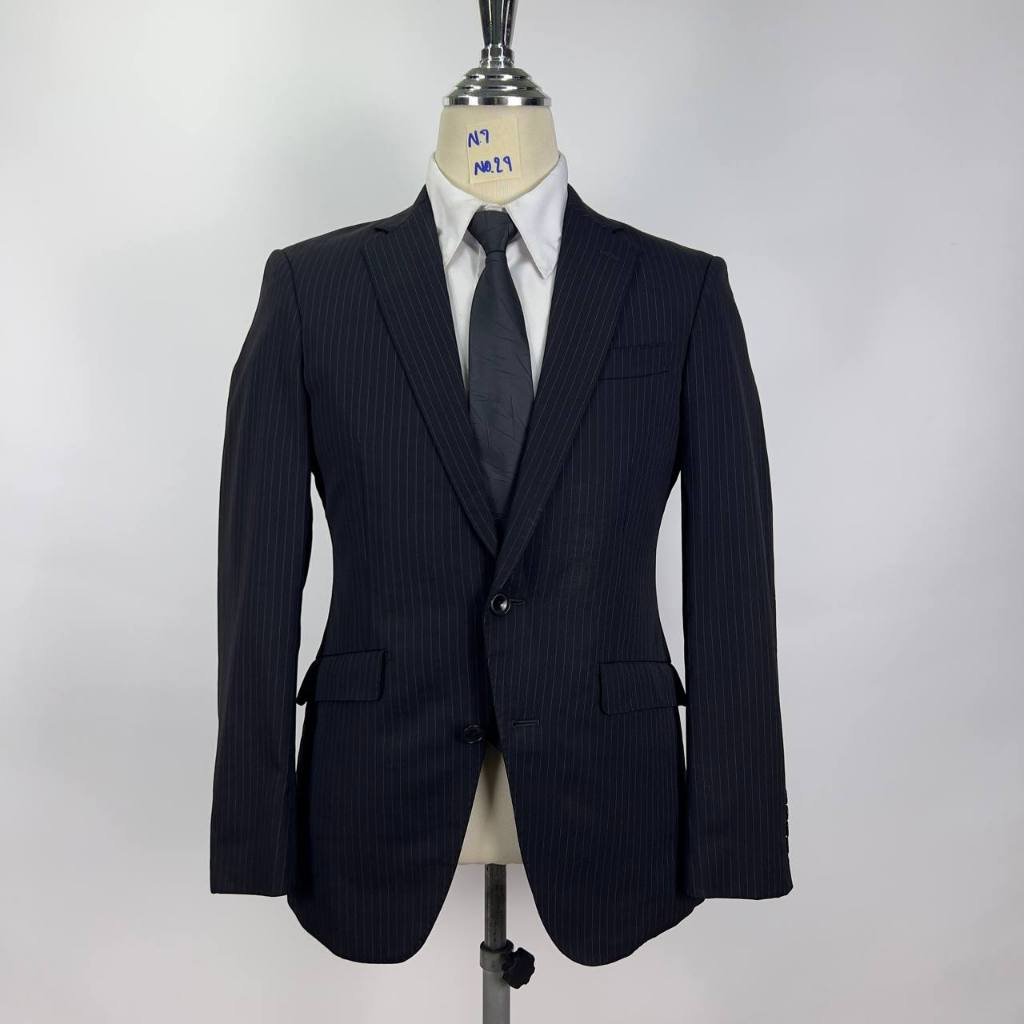 สูทผู้ชาย สีดำลาย SUIT SELECT ป้ายY4 รุ่น SUPER TOUGH100'S รอบอก36 รหัส N