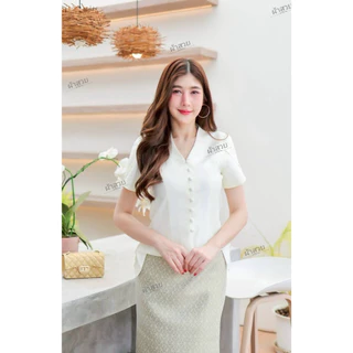 เสื้อไหมสี่เส้น คอวีแต่งชาย อัดผ้ากาว (เฉพาะเสื้อ) ผ้าไทยสไตล์โมเดิร์น￼