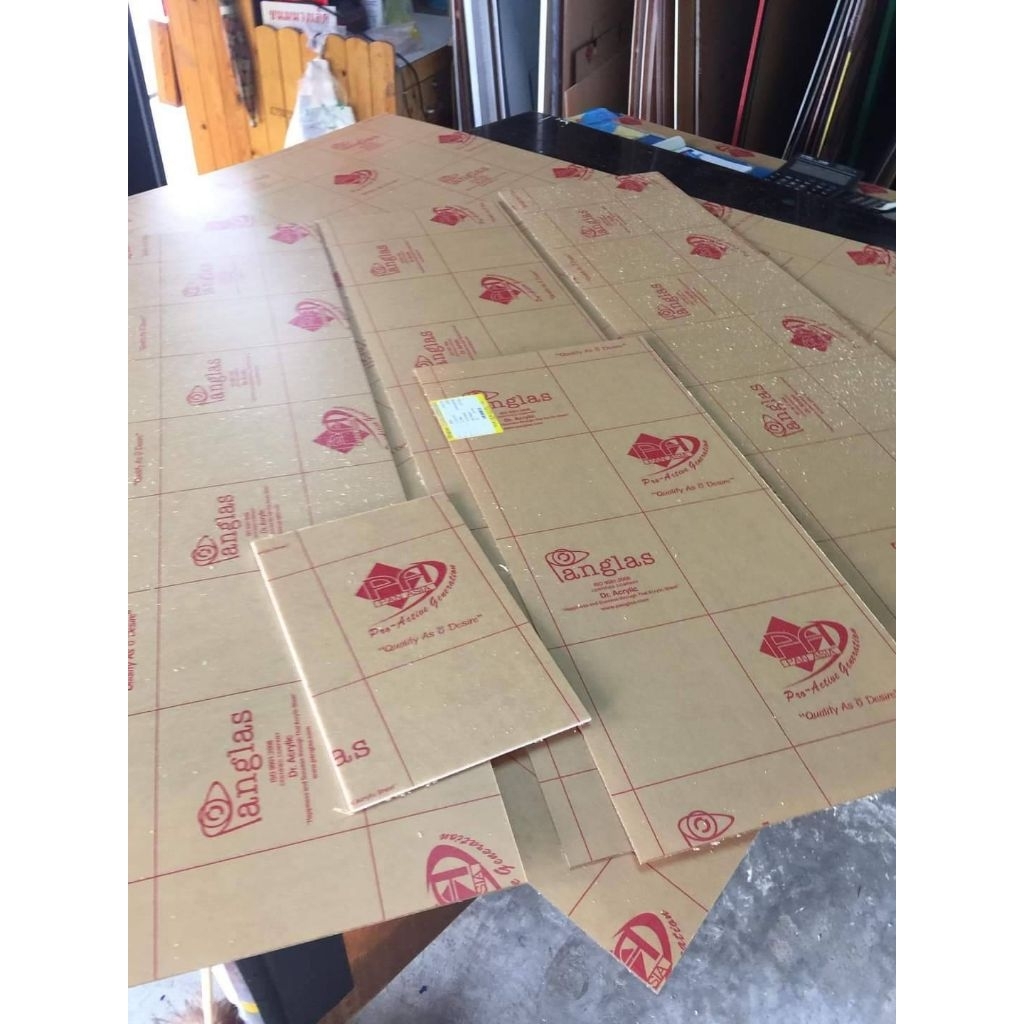 แผ่นอะคริลิคตัดตามขนาด - รูปที่ 2