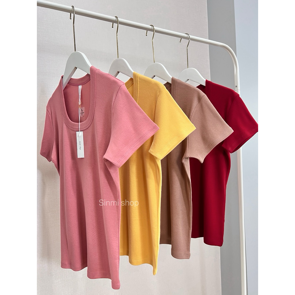 เสื้อยืด คอยูกุ้น แขนสั้น