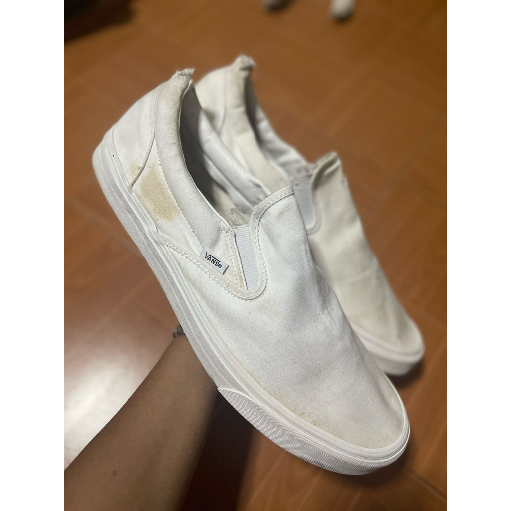 Vans สลิปออน สีขาว ไซร้ 49/33 มือสองของแท้