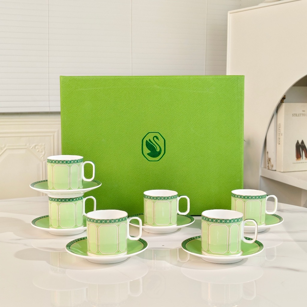 Swarovski's new green coffee cups and plates, 6 cups and 6 plates, afternoon tea, party cups and pla