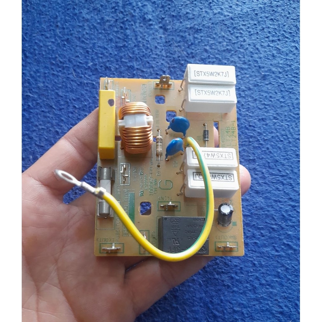 บอร์ดไฟเข้าไมโครเวฟ Electrolux EMM2301W  มือสองของเเท้100%ใช้งานปกติดี