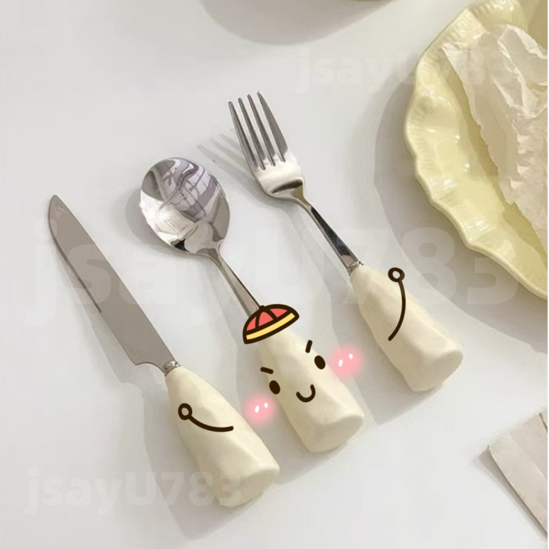 🏠jsayu เครื่องใช้โต๊ะสแตนเลสใบหน้าสเต็กช้อนส้อม ช้อนนักเรียนน่ารัก ช้อนสำหรับใช้ในบ้าน ส้อม และมีดสไตล์ตะวัน