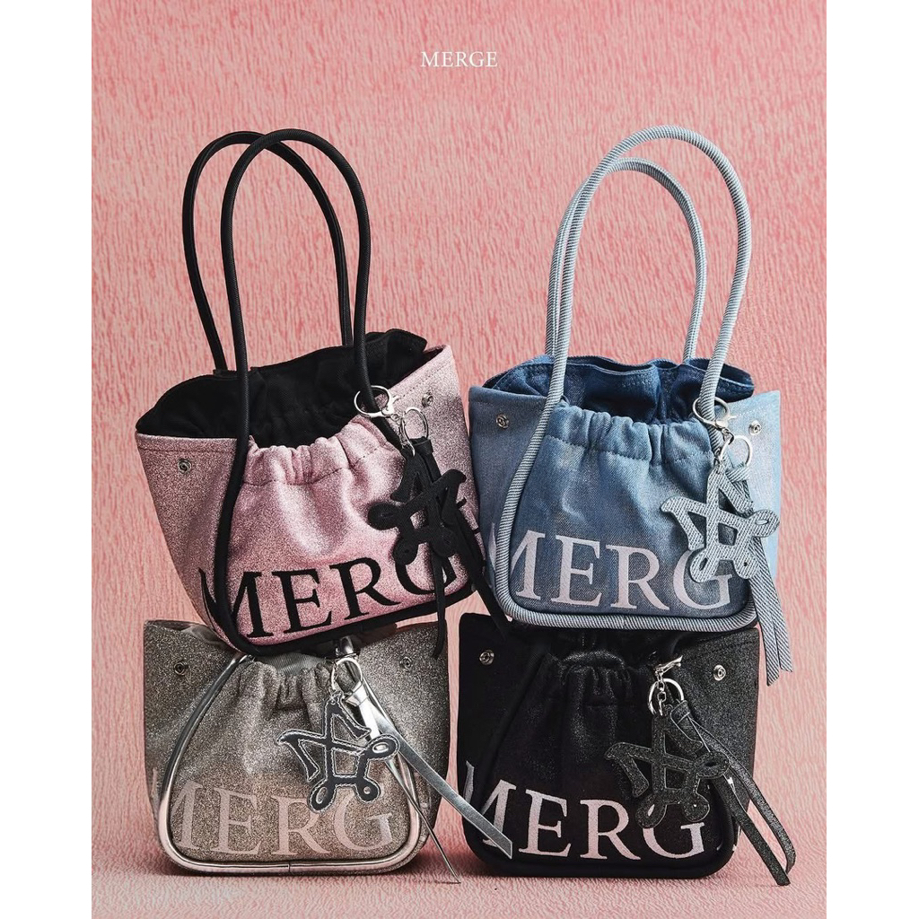 🛒พร้อมส่ง✨🔥กระเป๋า Merge แท้ 💯 A Day Bag Mini Glitter Edition ✨: Color  Black Glitter🖤