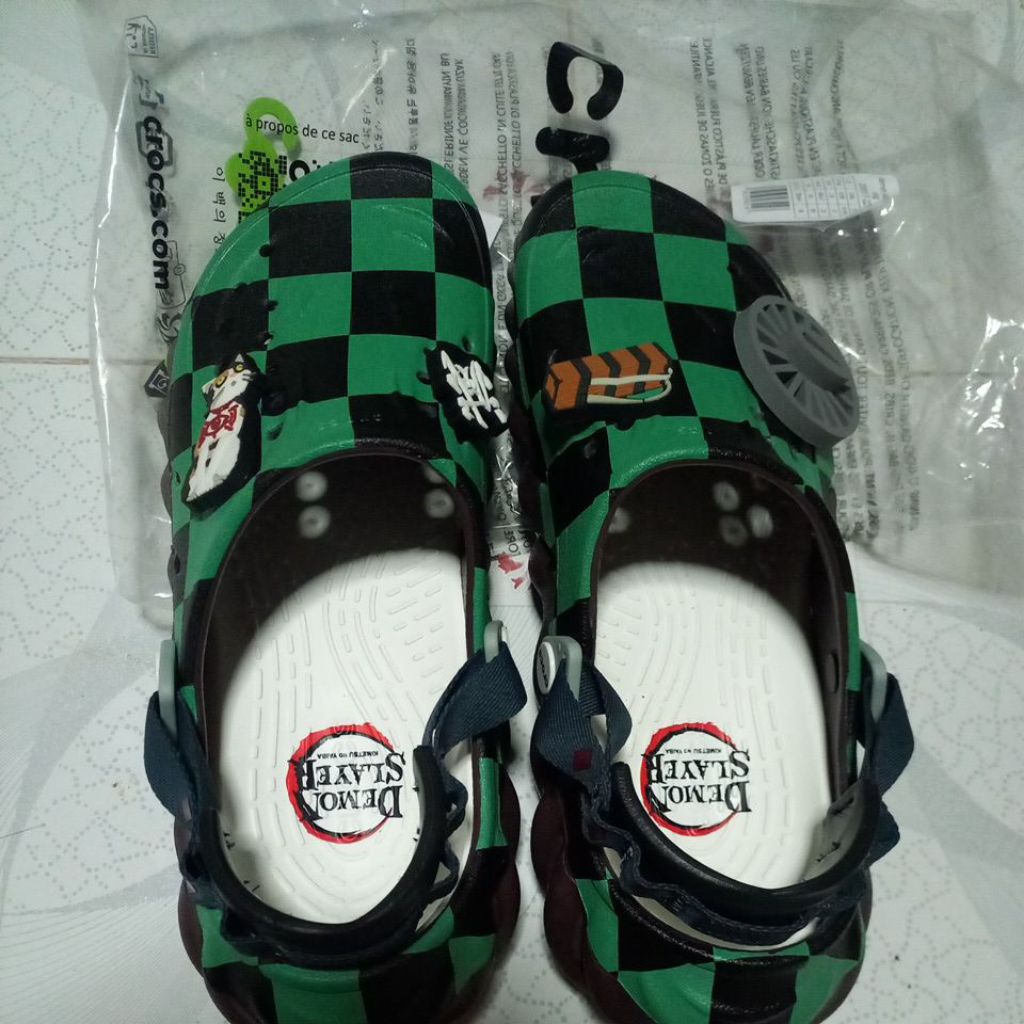Crocs × Demonslayer ของแท้