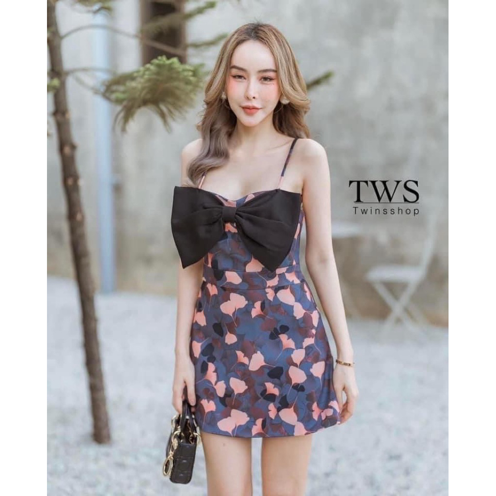 🩷🖤Twinshop✨ชุดSet 🦋โบว์ใหญ่ 🎀ใส่น่ารักและดูหุ่นดีมาก🎀