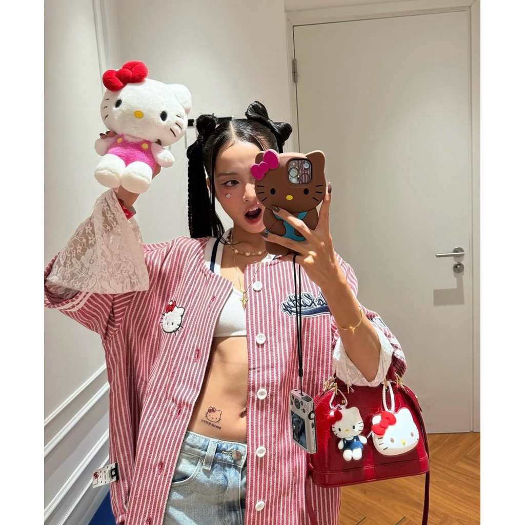 (สินค้าพร้อมส่ง) เสื้อ Levents® x Hello Kitty Baseball Jersey