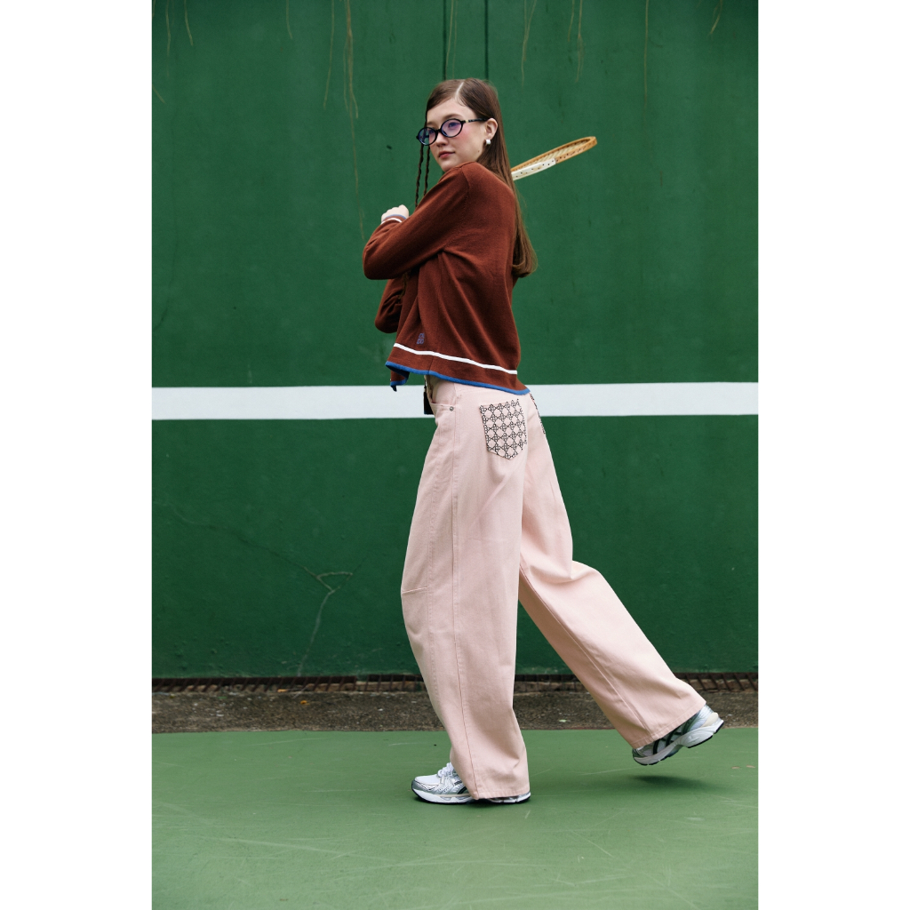 DENIM BAGGY CURVE กางเกงยีส์ฟอกเนื้อนุ่ม ขากว้างทรงเคิร์ฟ ดีเทลตะเข็บ 2 เส้น สินค้าพร้อมส่ง