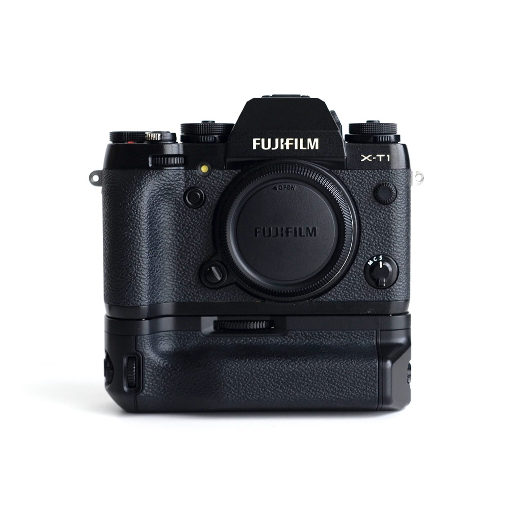 Body กล้อง Fuji XT1 พร้อม Battery Grip