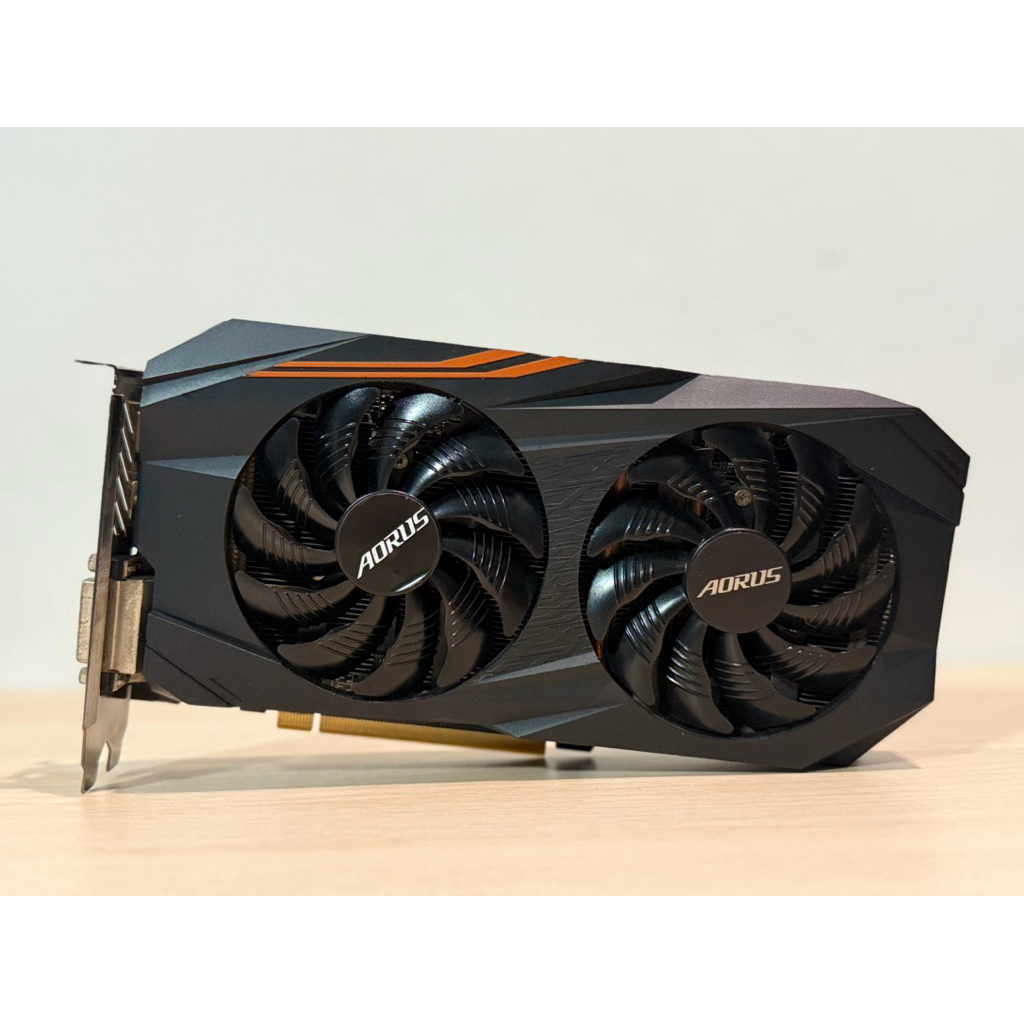 AMD RADEON RX580 MEMORY : 8 GB GDDR5 256 BIT
