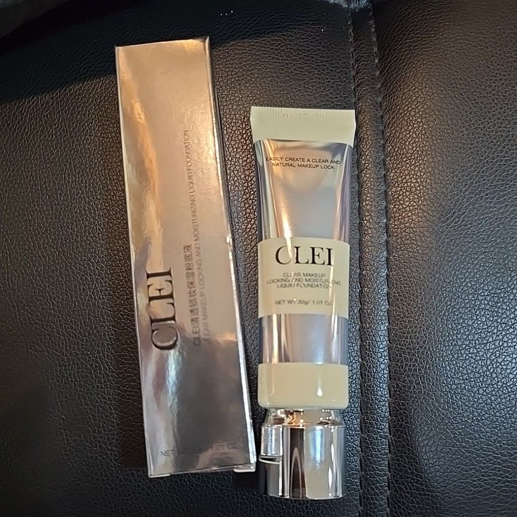 CLEI รองพื้นเนื้อบางเบาแต่ปกปิด สีธรรมชาติ ขนาด 30 กรัม