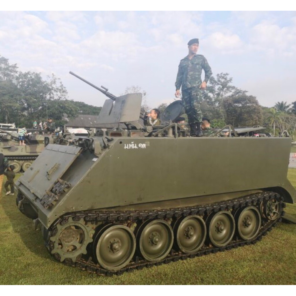 โมเดล รถจำลอง รถถัง รถ รสพ. เอ็ม 113  M113  พร้อมรายละเอียดภายใน ขนาด 1/35 ของ ทบ.ไทย ขนาดประมาณ 20 