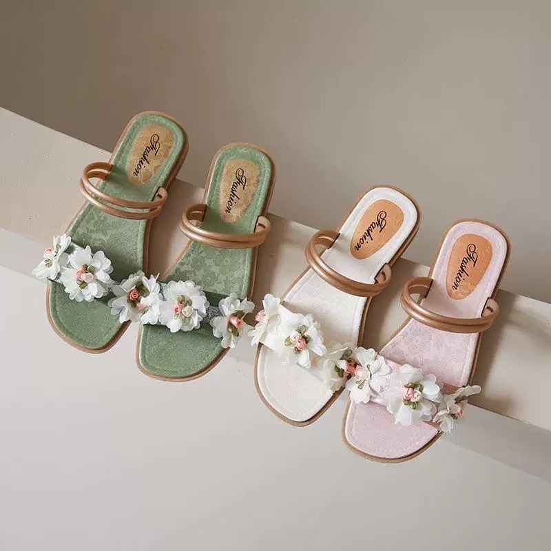พร้อมส่งจากไทย【810】รองเท้าแตะพื้นใสแต่งสายคาดดอกไม้ลุคสาวหวานลูกคุณหนูเรียบร้อย