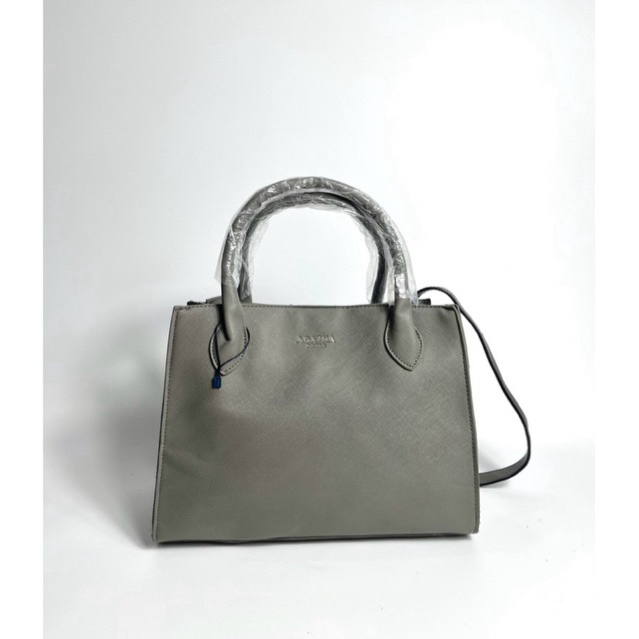 (used like new) Agatha paris หนังทำลายsapfiano  หูจับยังไม่แกะพลาสติก สายยาวเทียบ1เส้น จุของได้เยอะ 