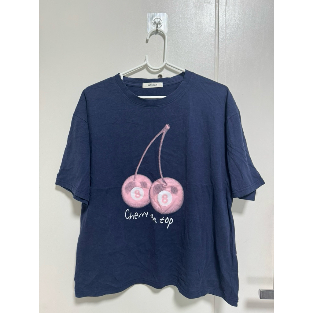 mon2sun : เสื้อยืดมือสอง oversize