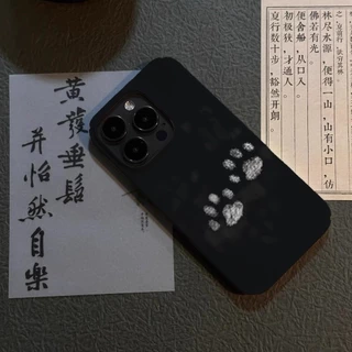 เคสโทรศัพท์ลายอุ้งเท้าแมวน่ารัก พื้นหลังสีดำ สำหรับ iPhone 16 Pro Max XS Max 15 Pro 13 เคสซิลิโคน 11 เคสแข็งกันกระแทก