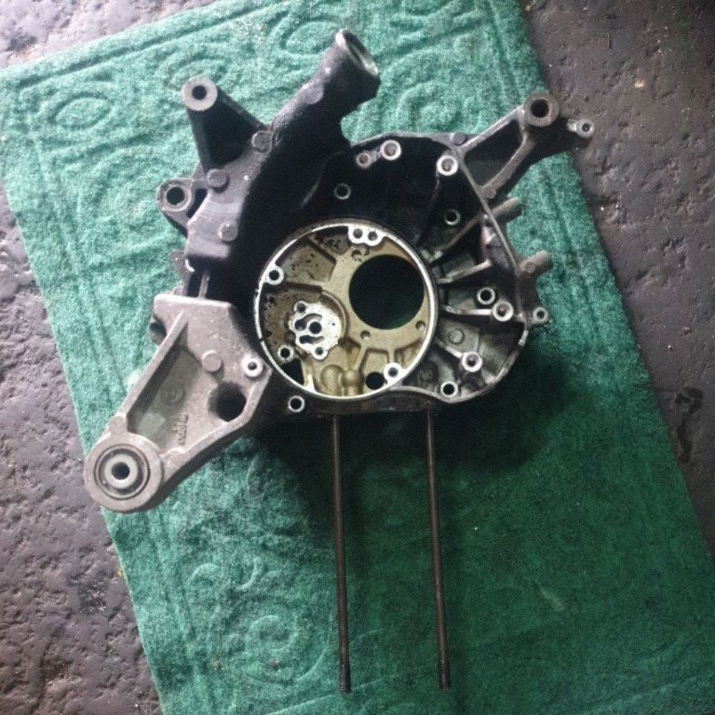 แคร่งกลางฝั่งจานไฟ คิวบิก ตัวแรก รหัสBM900