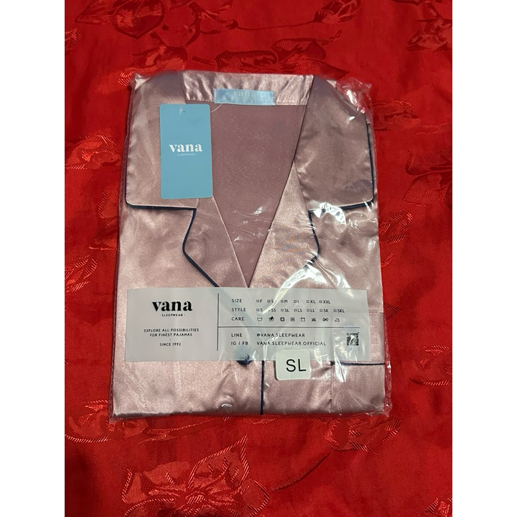 ชุดนอน vana สีชมพูอ่อน size SL