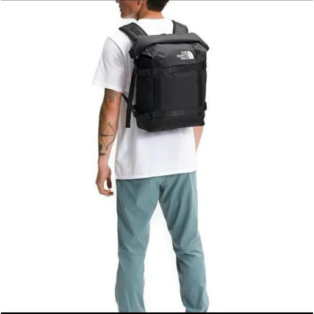 Commuter Roll Top Backpack กระเป๋าเป้สะพายหลัง กันน้ำได้