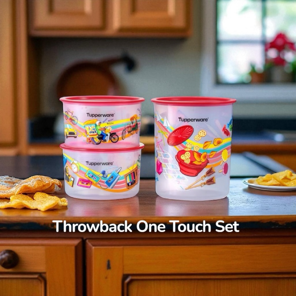 Tupperware รุ่น Throwback One Touch เก็บขนมอันแสนพิเศษในกระปุกเพื่อความกรอบนาน