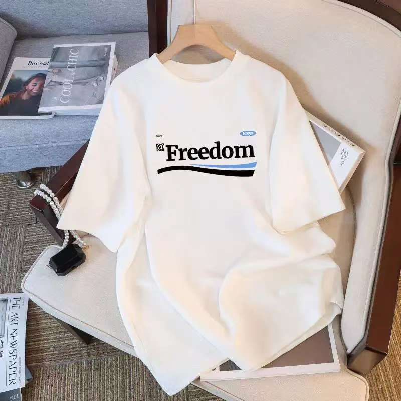 T42.SHOP🌸สื้อยืด oversize เสื้อแฟชั่น เกาหลี สตรีท ใส่สบาย โคตรนุ่ม ผ้าคอตตอน100% ลาย "FREEDOM"