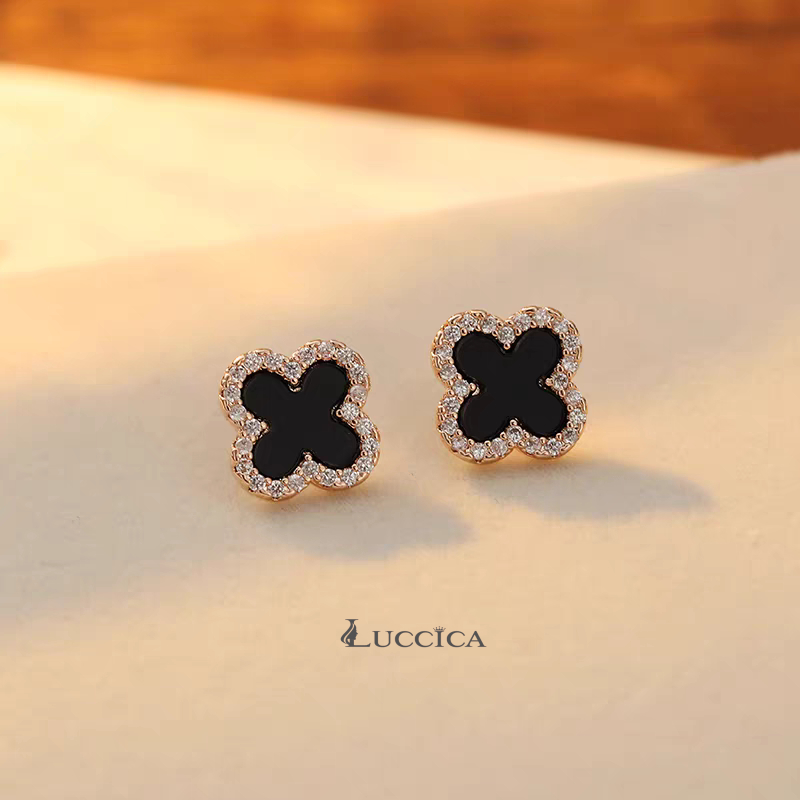 ต่างหูรูปดอกไม้สี่แฉกสีสันสดใสสำหรับผู้หญิง สไตล์ใหม่ หรูหราเบาๆ ต่างหูไม่ซ้ำใคร ชุบทองแท้ ไม่ก่อให้เกิดอาการแพ้ ต่างหูไ