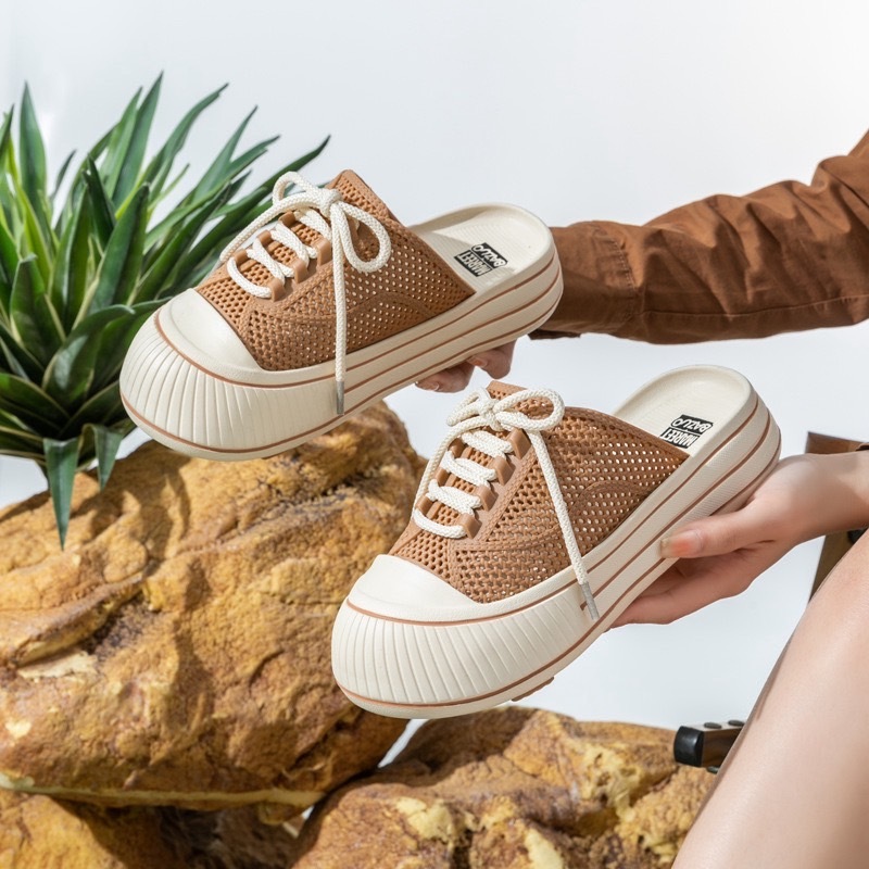 รองเท้าแฟชั่นสตรี ครึ่งส้นหนา  ตาข่ายระบายอากาศ สะดวก สวมง่ายใส่สบาย#2652