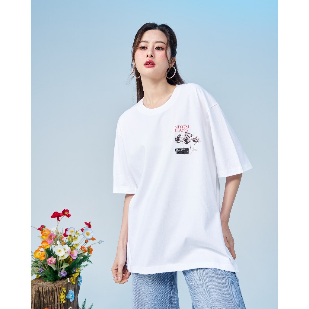 Niyom Jeans collection INDIGO : เสื้อยืด Oversize รุ่น TSO-110 สกรีนลาย ผ้าCotton ผ้ายืด